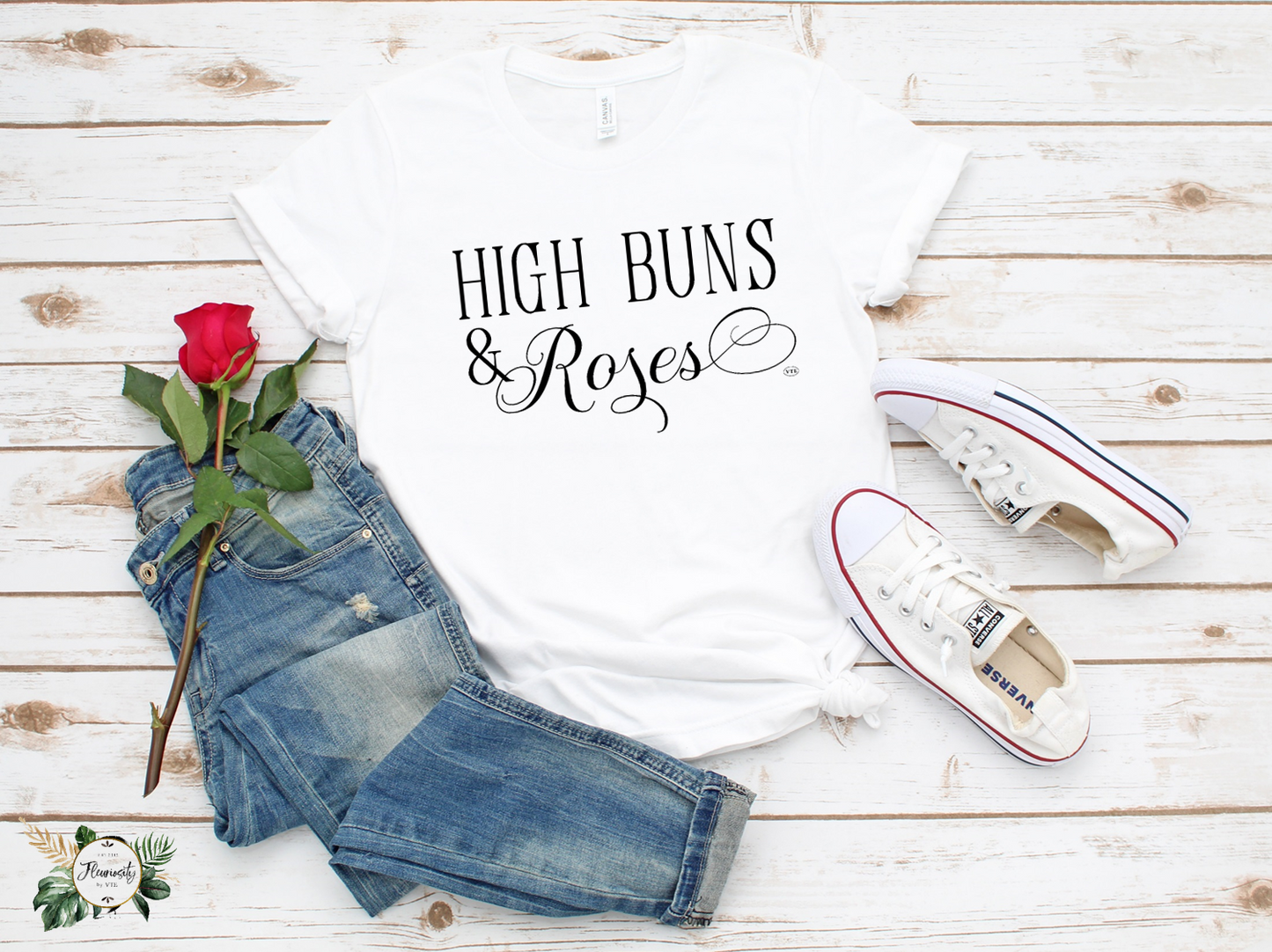 "High Buns & Roses" T-Shirt Wht