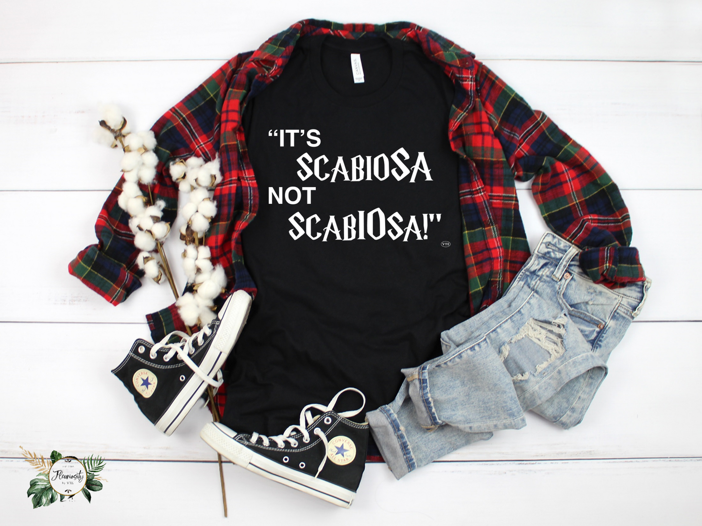 "It's ScabioSA not ScabIOsa!" T-Shirt Wht