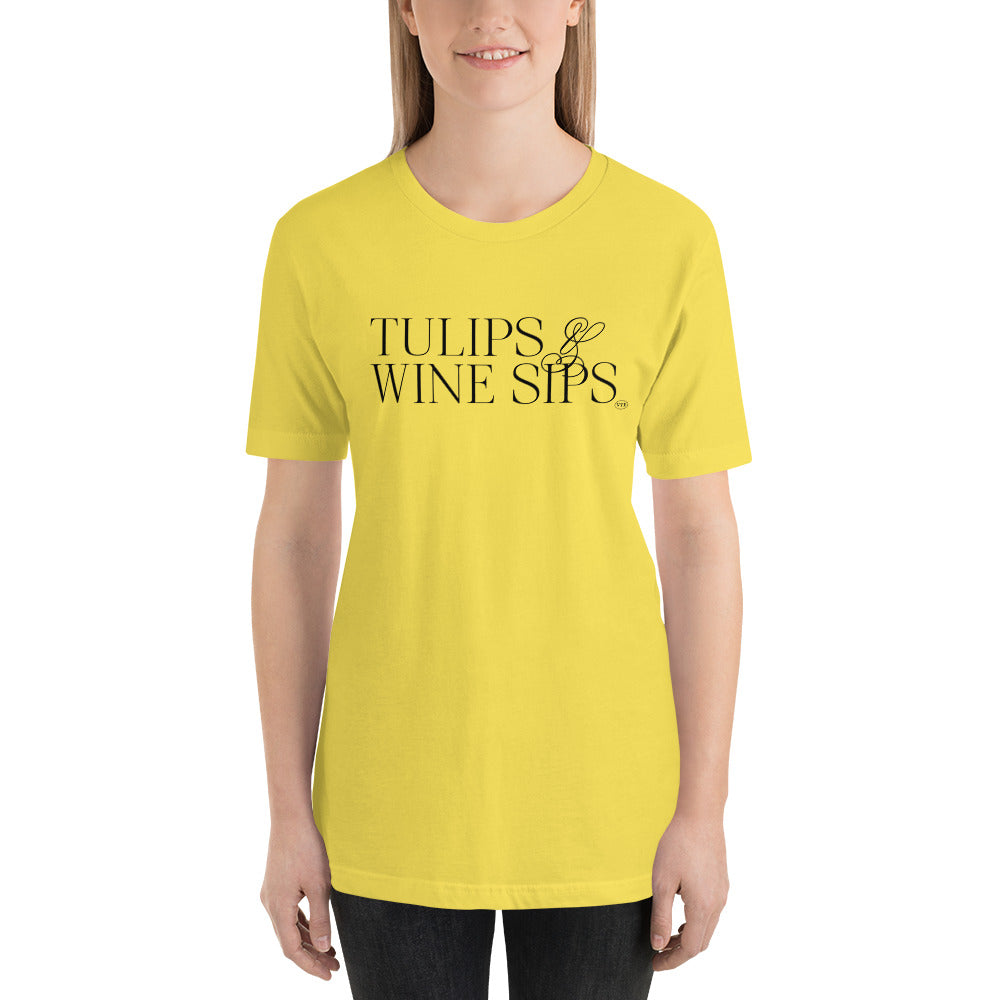 "Tulips & Wine Sips" T-Shirt Blk